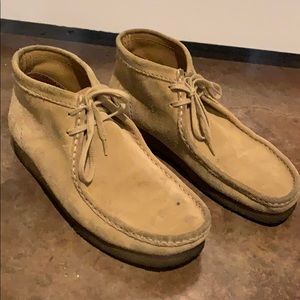 Clarks Suede Wallabe Boots Men’s 11